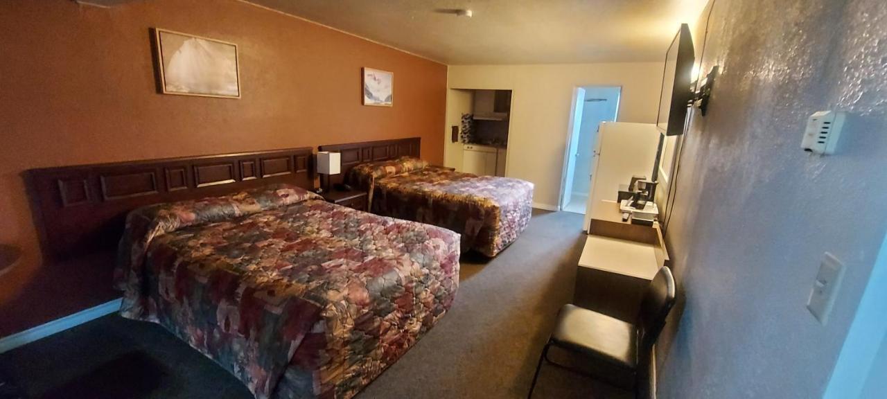 קראנברוק Lazy Bear Lodge מראה חיצוני תמונה